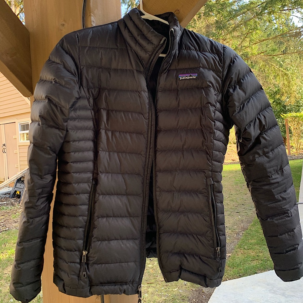 Women’s patagonia down coat